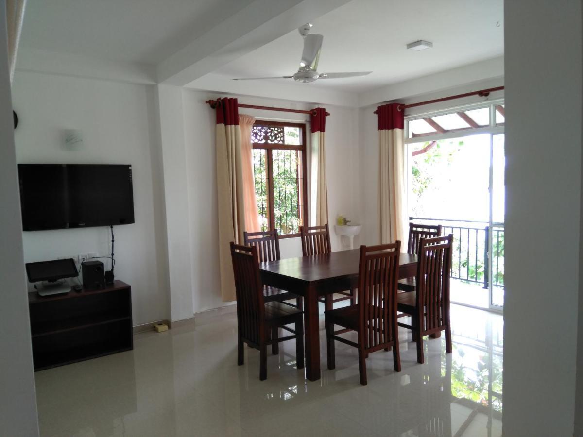 Lake Life Villa Ambalangoda  Buitenkant foto